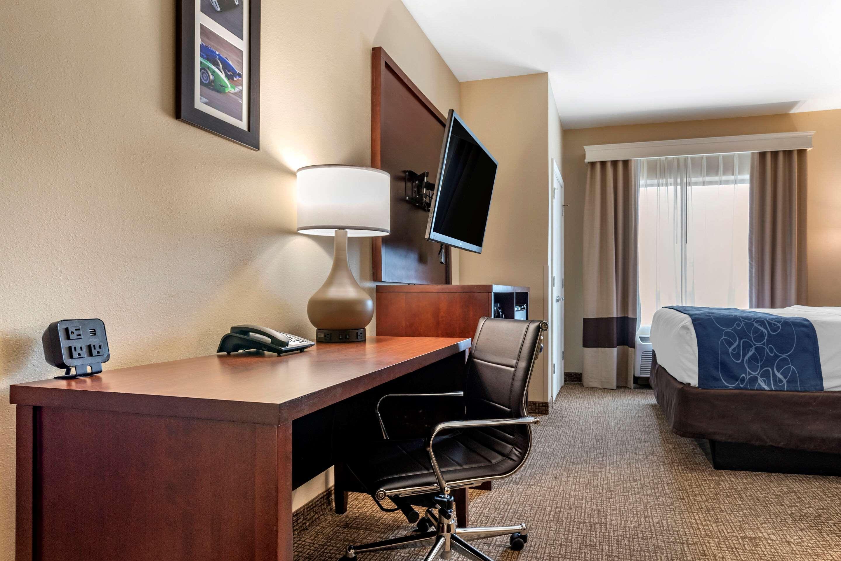 Comfort Suites Pell City I-20 Exit 158 Eksteriør bilde